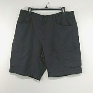 The North Face Size LARGE Paramount Trail Shorts